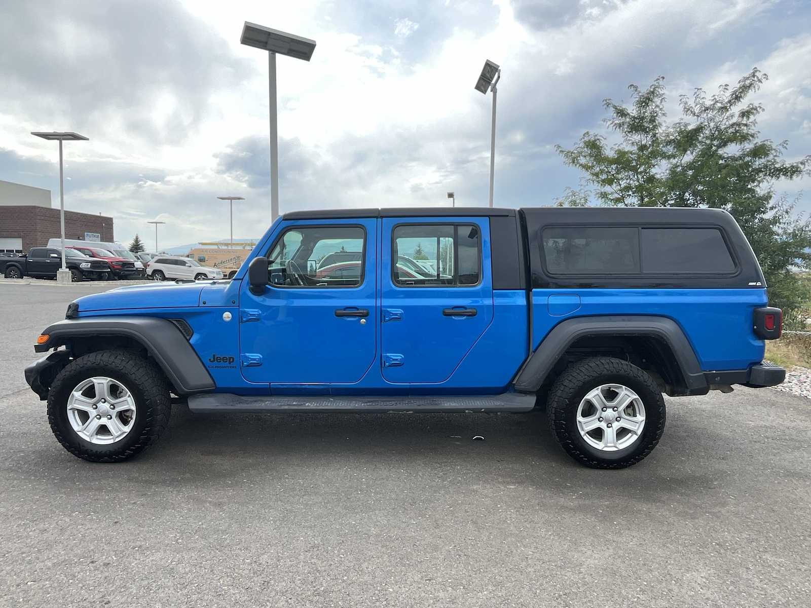Thumbnail: 2021 Jeep Gladiator - 3
