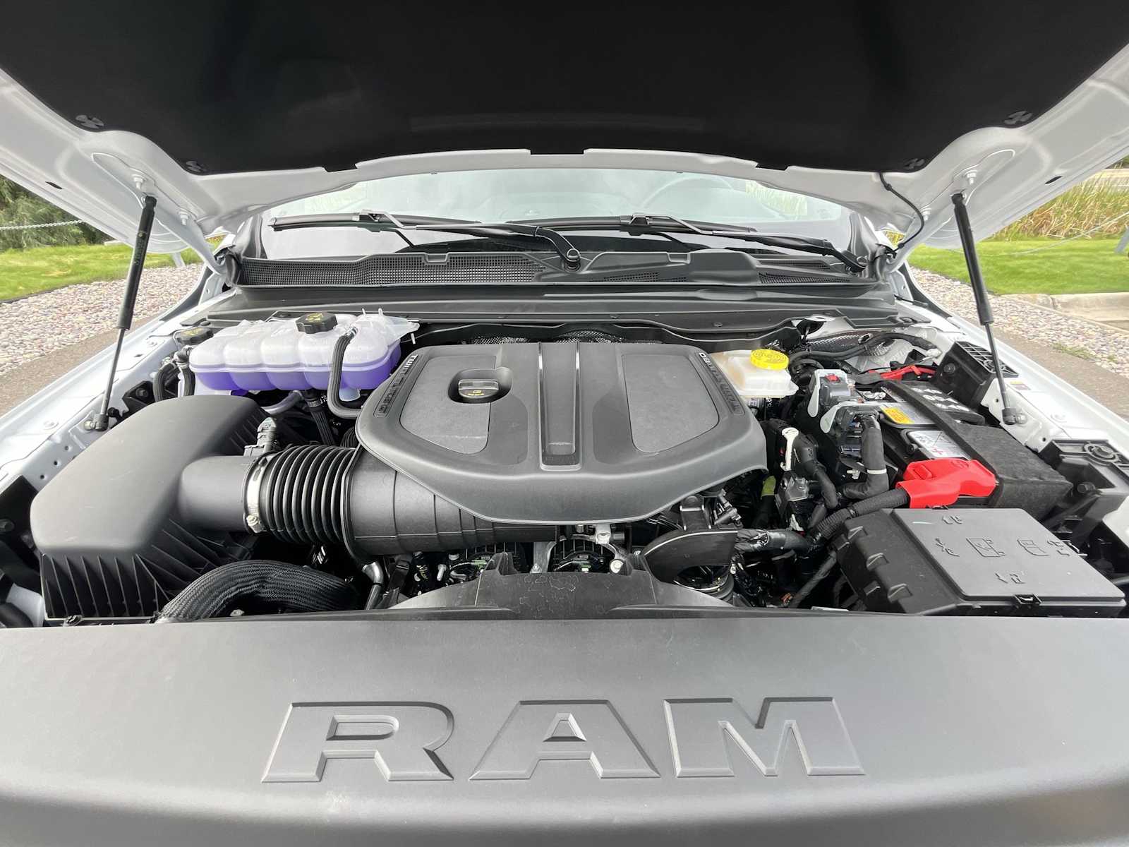 Thumbnail: 2026 RAM 1500 - 9