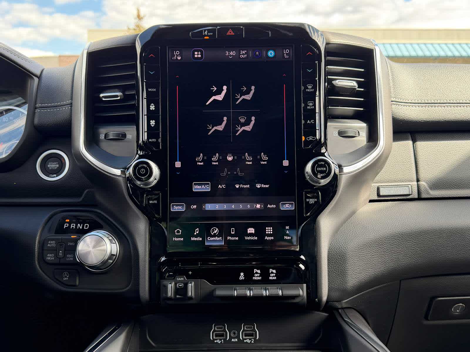 Thumbnail: 2026 RAM 1500 - 18