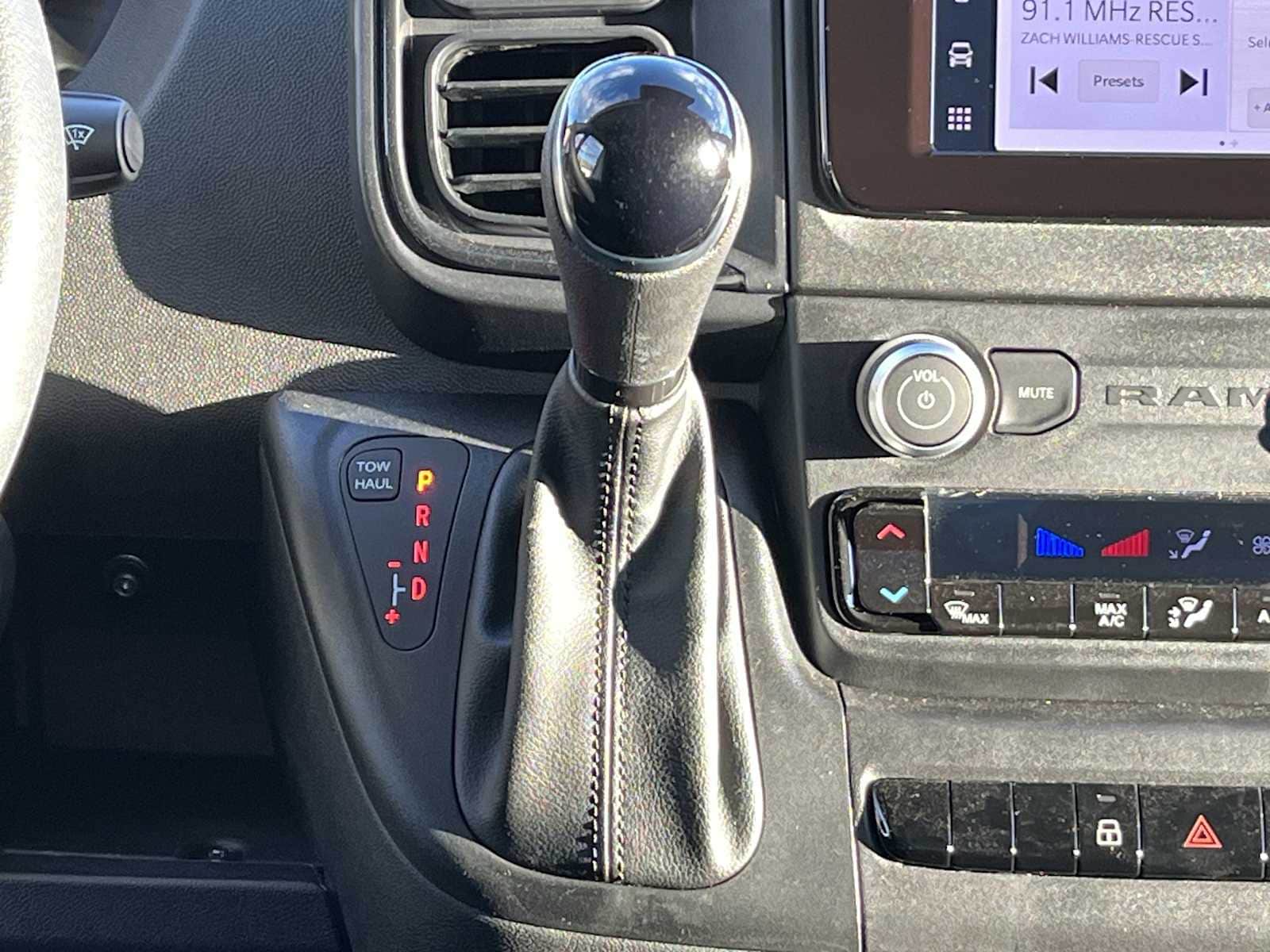 2025 RAM ProMaster 3500 17