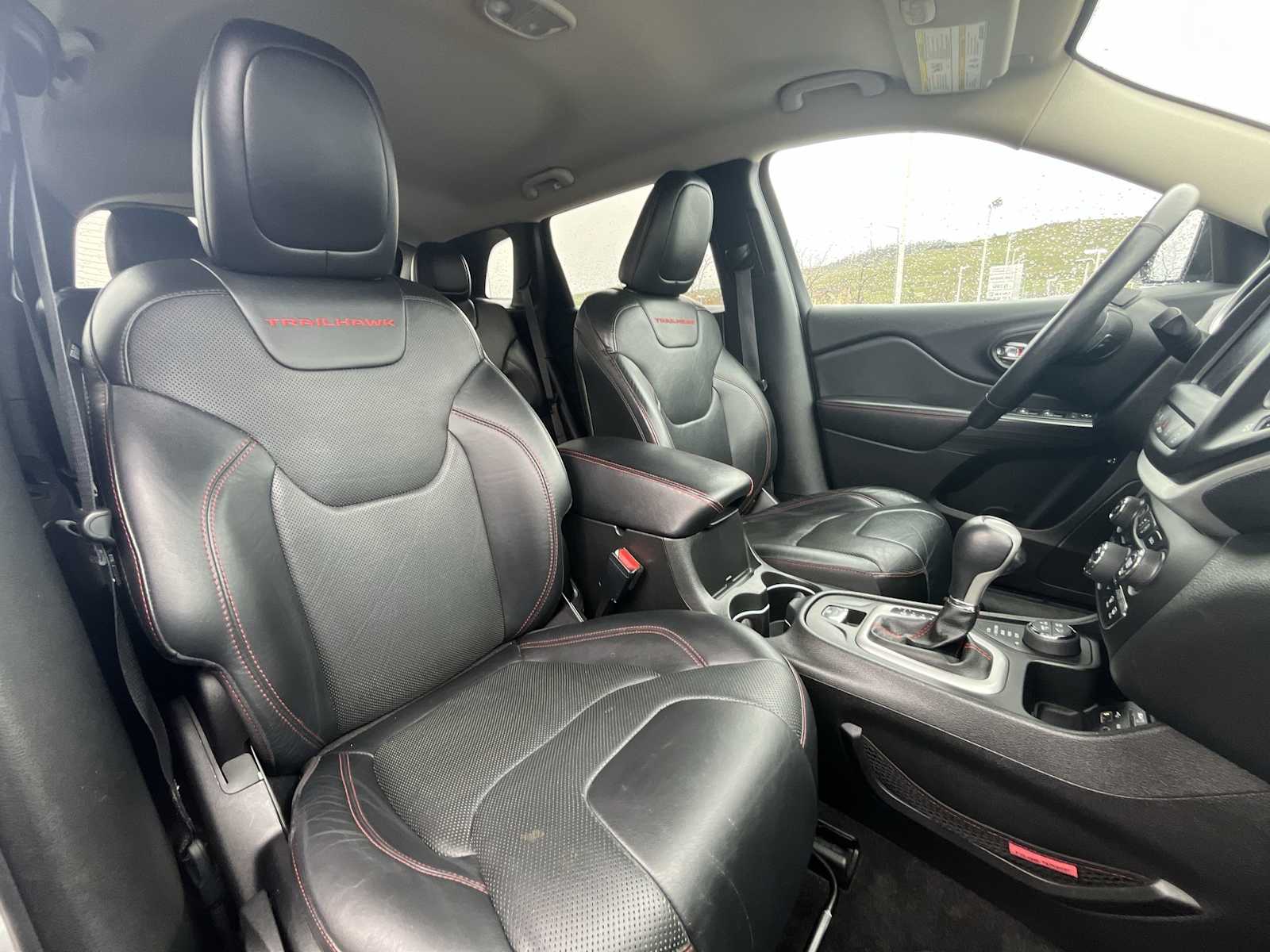 Thumbnail: 2015 Jeep Cherokee - 14