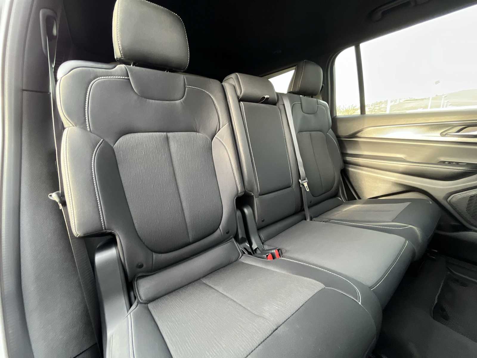 Thumbnail: 2025 Jeep Grand Cherokee - 13