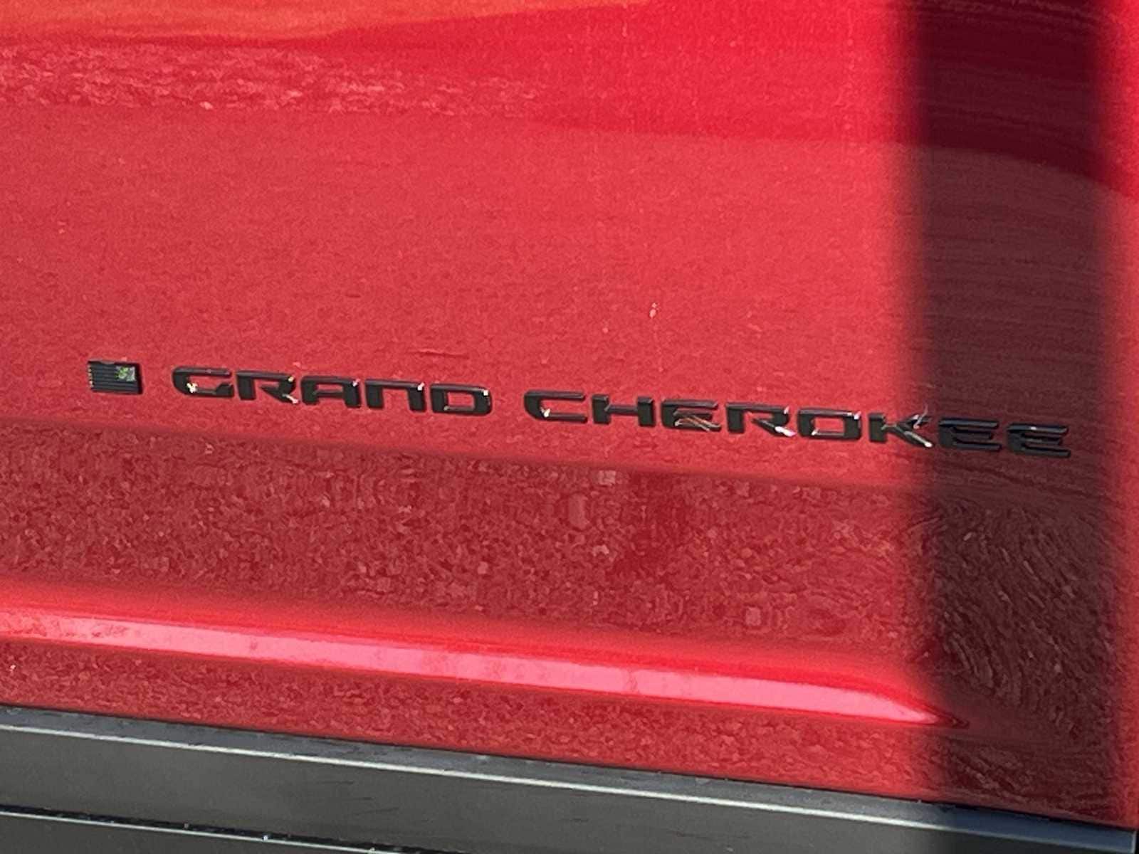 Thumbnail: 2025 Jeep Grand Cherokee - 7