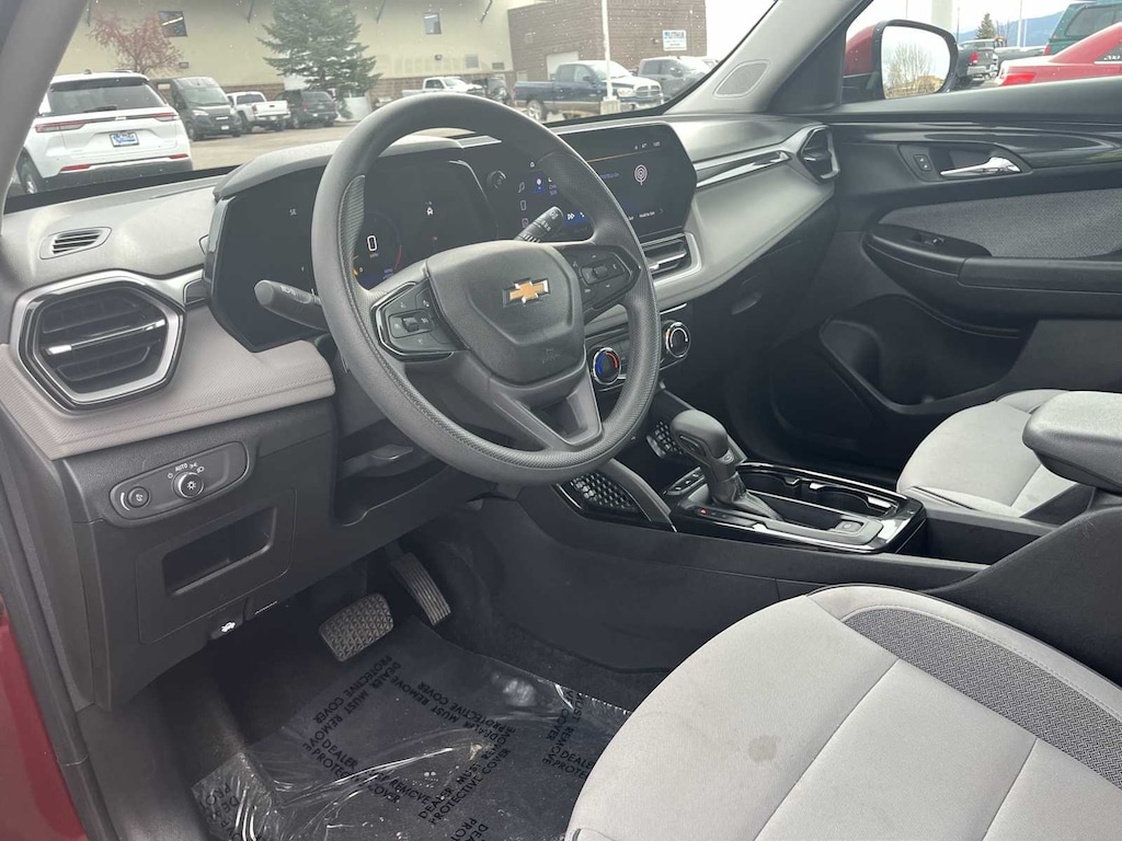 Used 2025 Chevrolet Trailblazer LT SUV