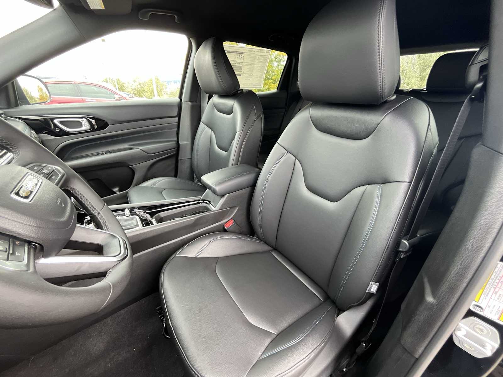 Thumbnail: 2026 Jeep Compass - 11