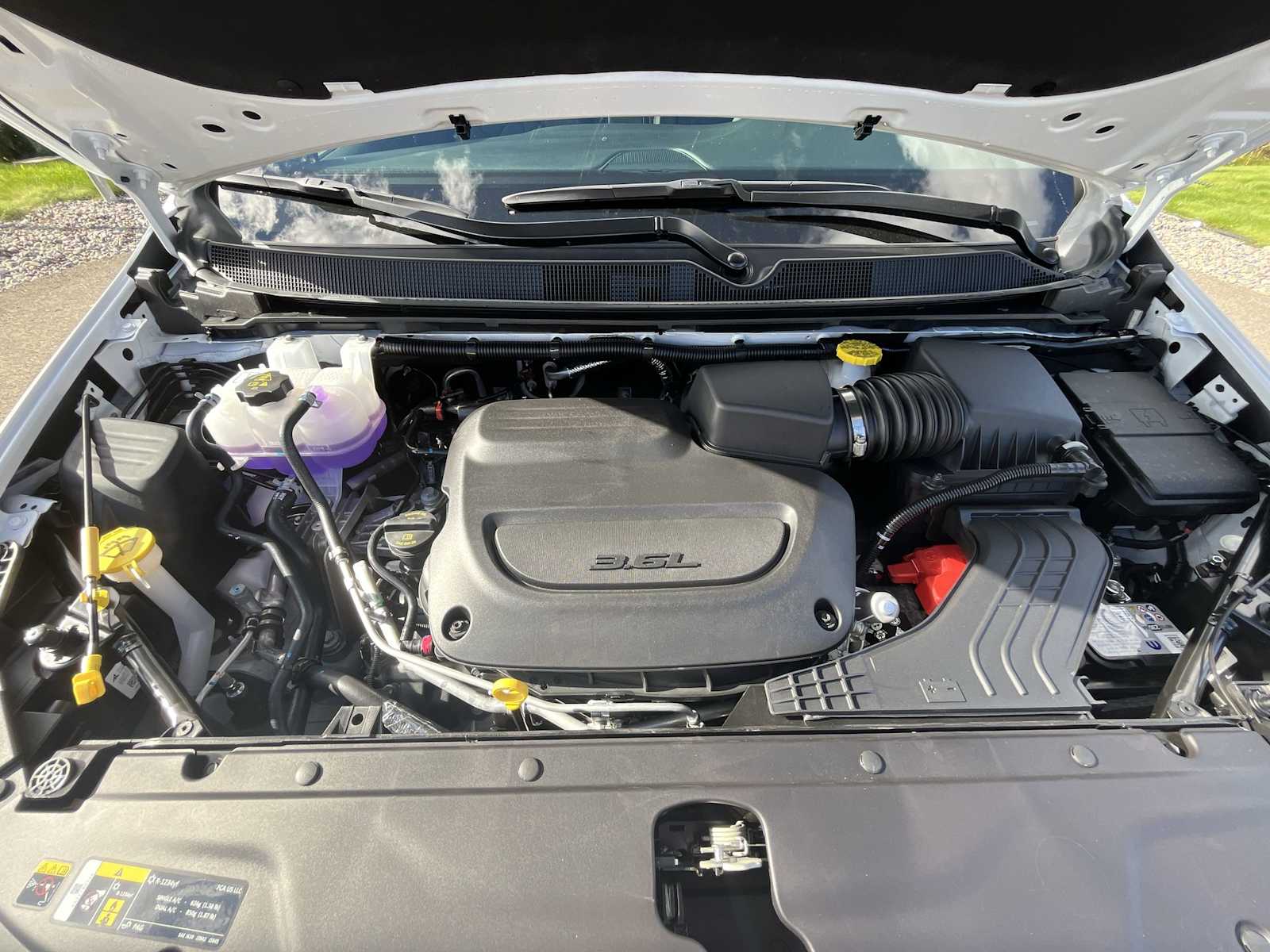 Thumbnail: 2026 Chrysler Pacifica - 9