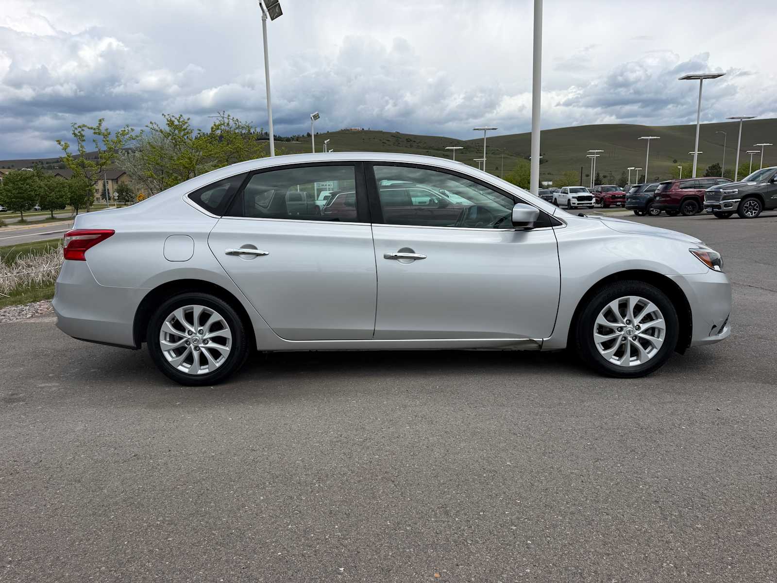 Thumbnail: 2018 Nissan Sentra - 6