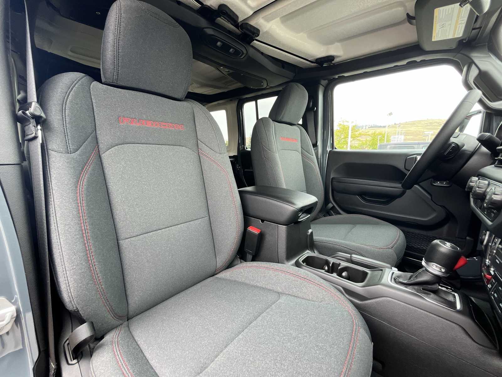 Thumbnail: 2025 Jeep Wrangler - 14