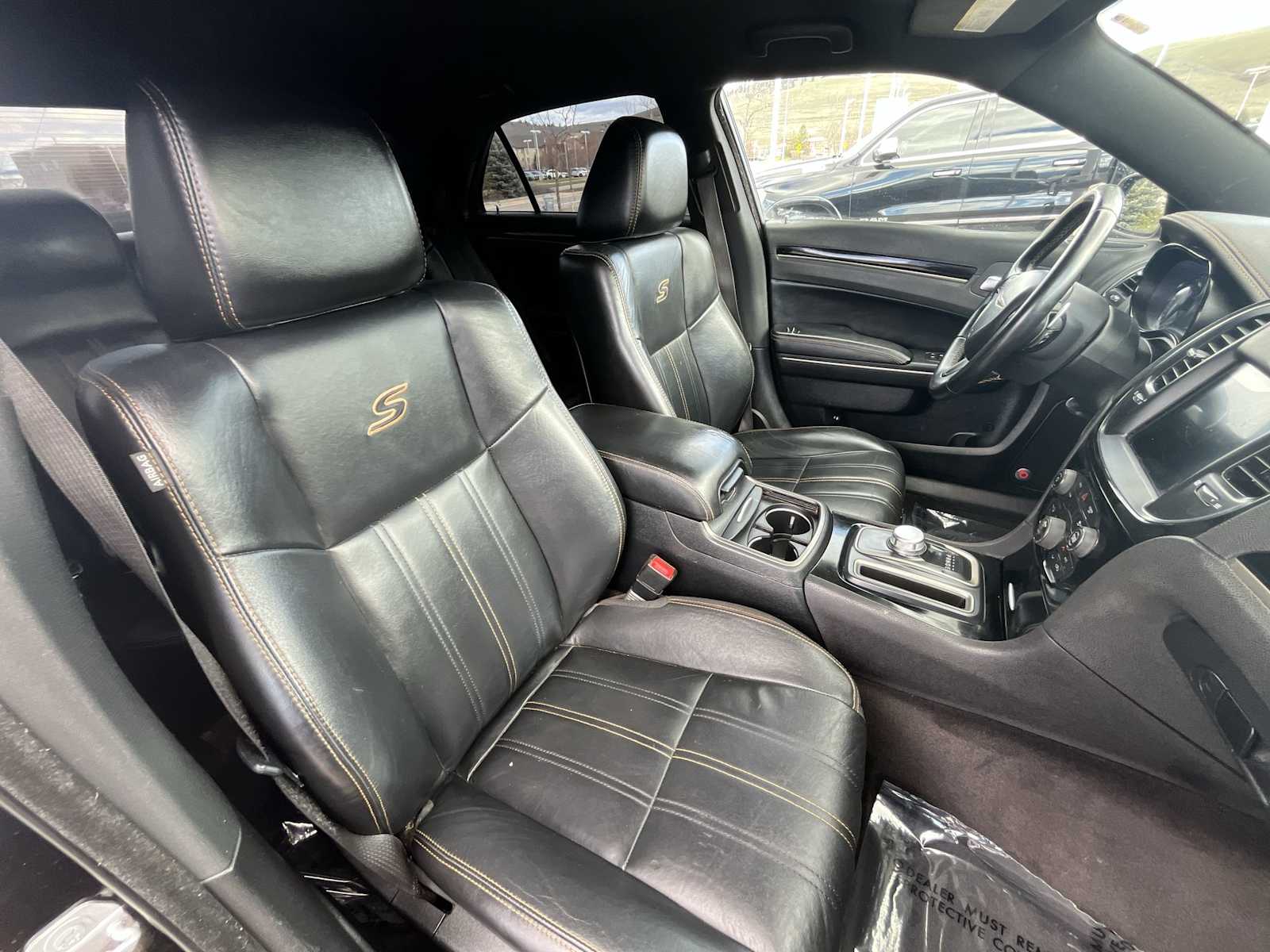 Thumbnail: 2017 Chrysler 300 - 14