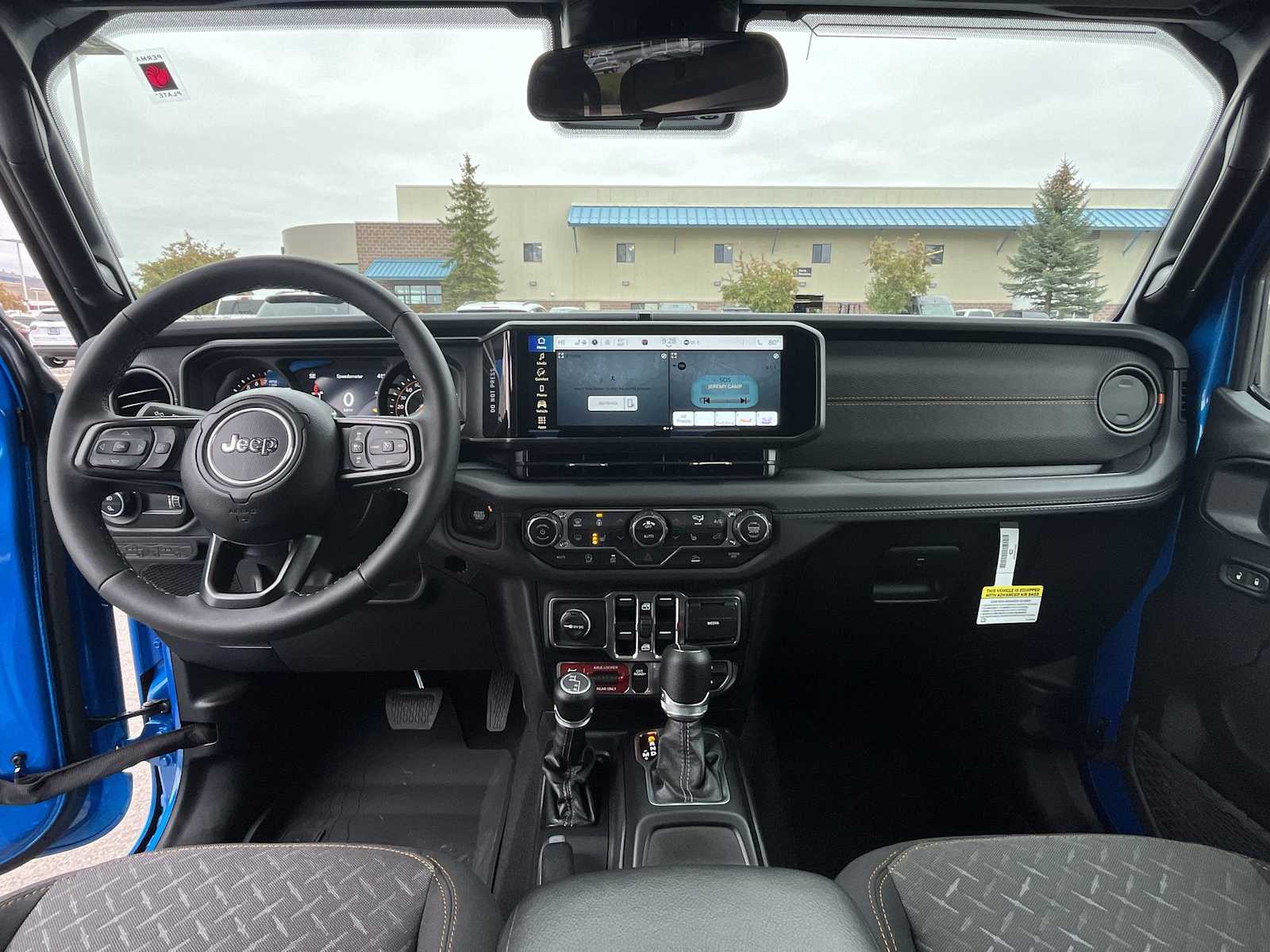 Thumbnail: 2025 Jeep Gladiator - 10