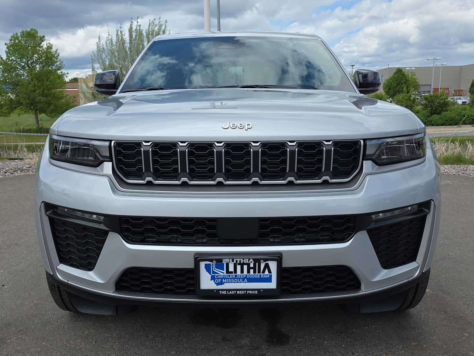 Thumbnail: 2026 Jeep Grand Cherokee - 8