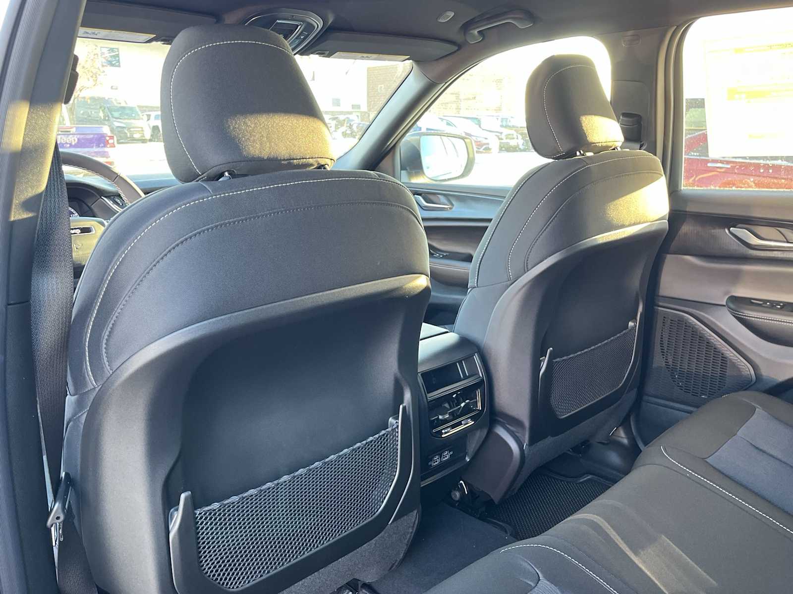 Thumbnail: 2025 Jeep Grand Cherokee - 12