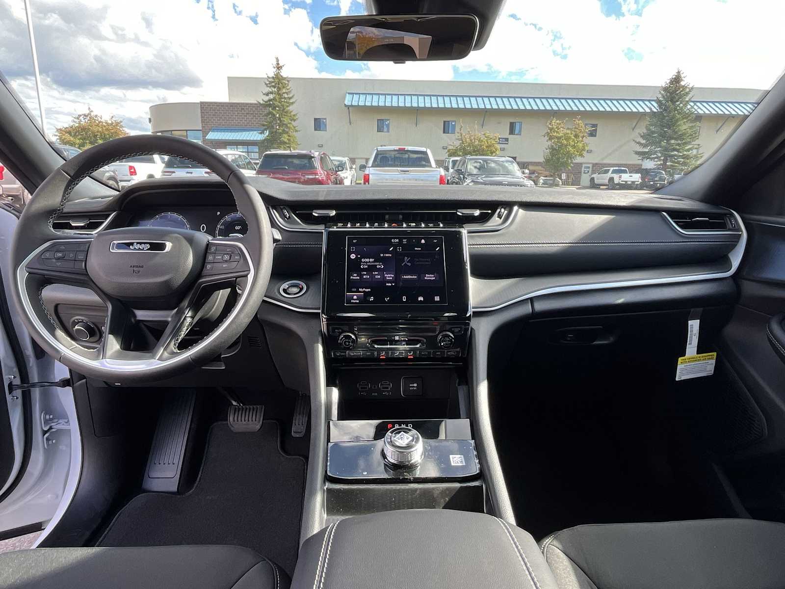 Thumbnail: 2025 Jeep Grand Cherokee - 10