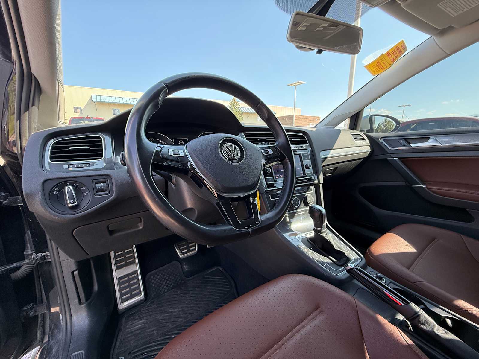 Thumbnail: 2018 Volkswagen Golf - 13