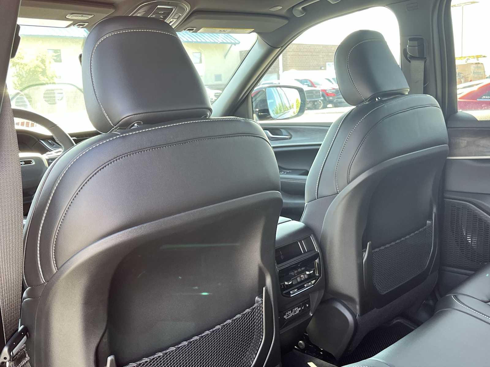 Thumbnail: 2025 Jeep Grand Cherokee - 12