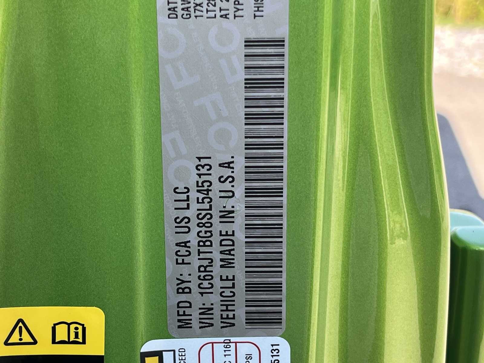 Thumbnail: 2025 Jeep Gladiator - 21