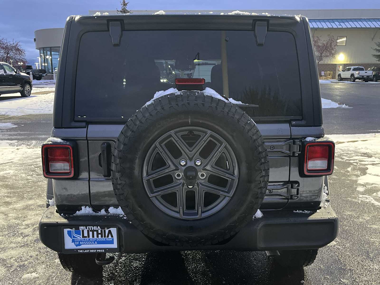 Thumbnail: 2026 Jeep Wrangler - 5