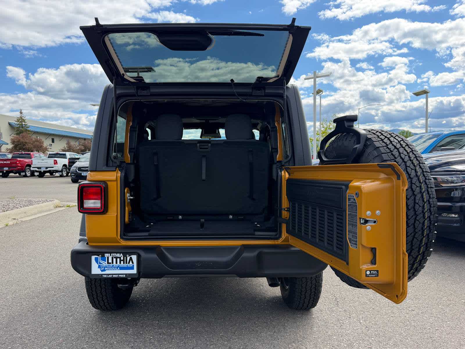 Thumbnail: 2026 Jeep Wrangler - 17