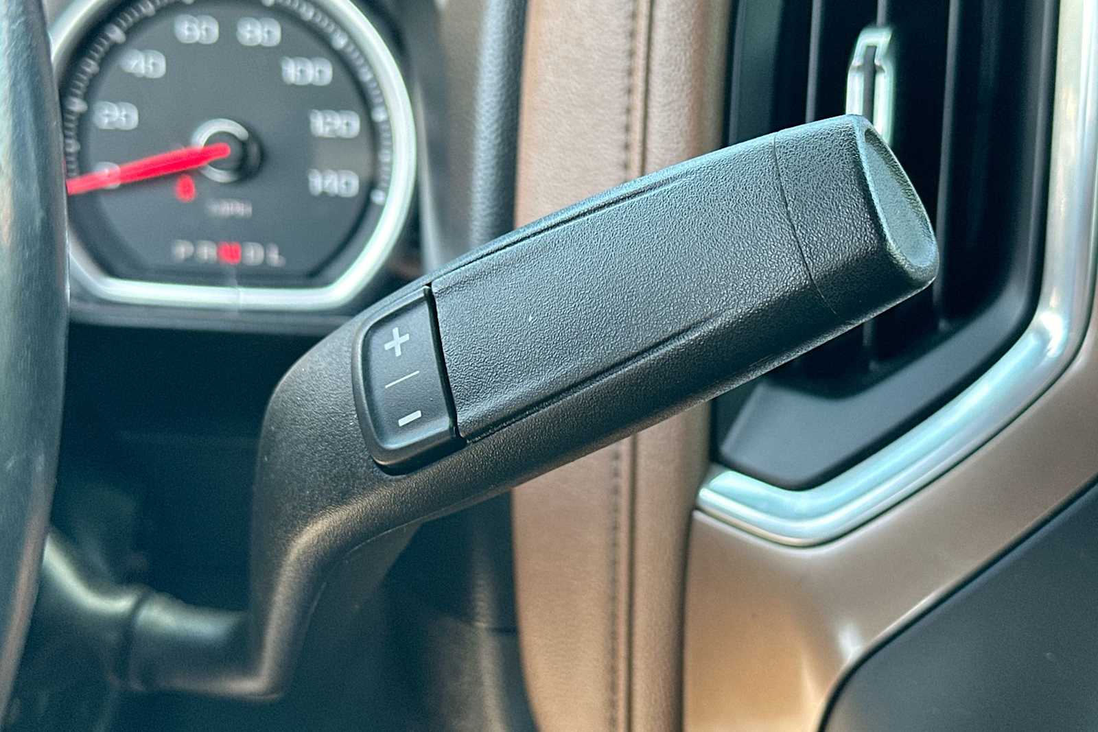 2019 Chevrolet Silverado 1500 High Country 21