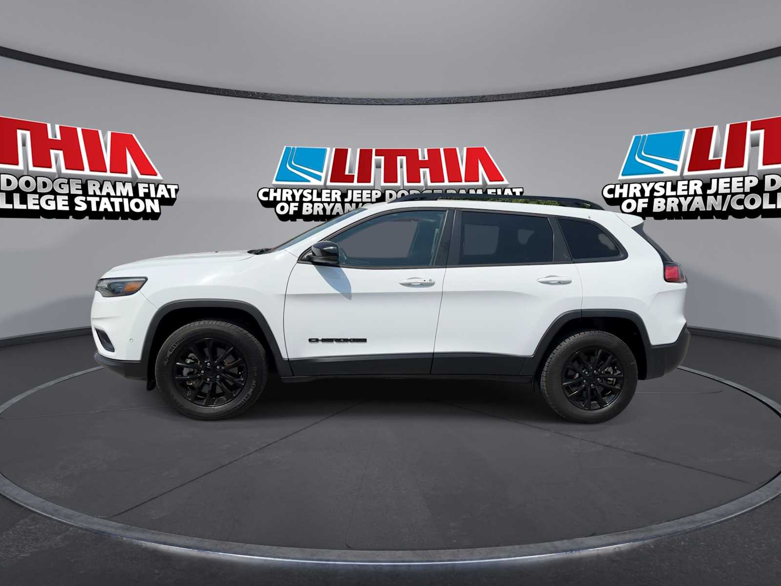 Thumbnail: 2023 Jeep Cherokee - 4