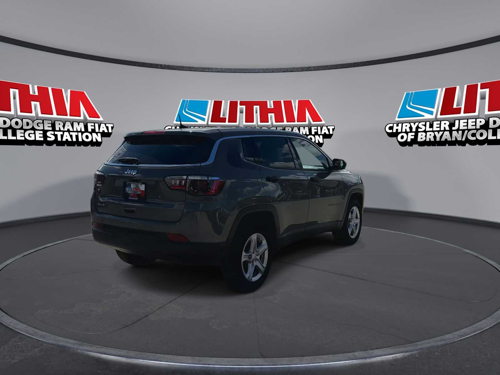 Thumbnail: 2023 Jeep Compass - 8