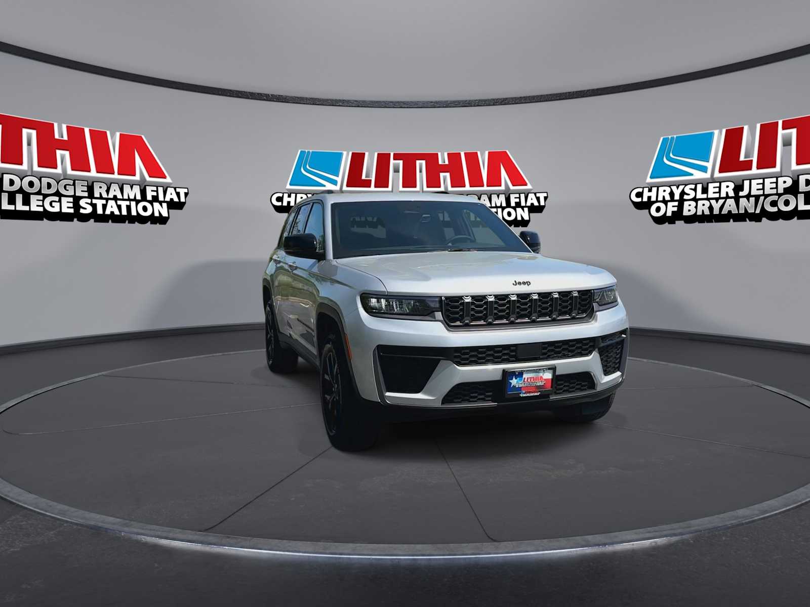 Thumbnail: 2026 Jeep Grand Cherokee - 2