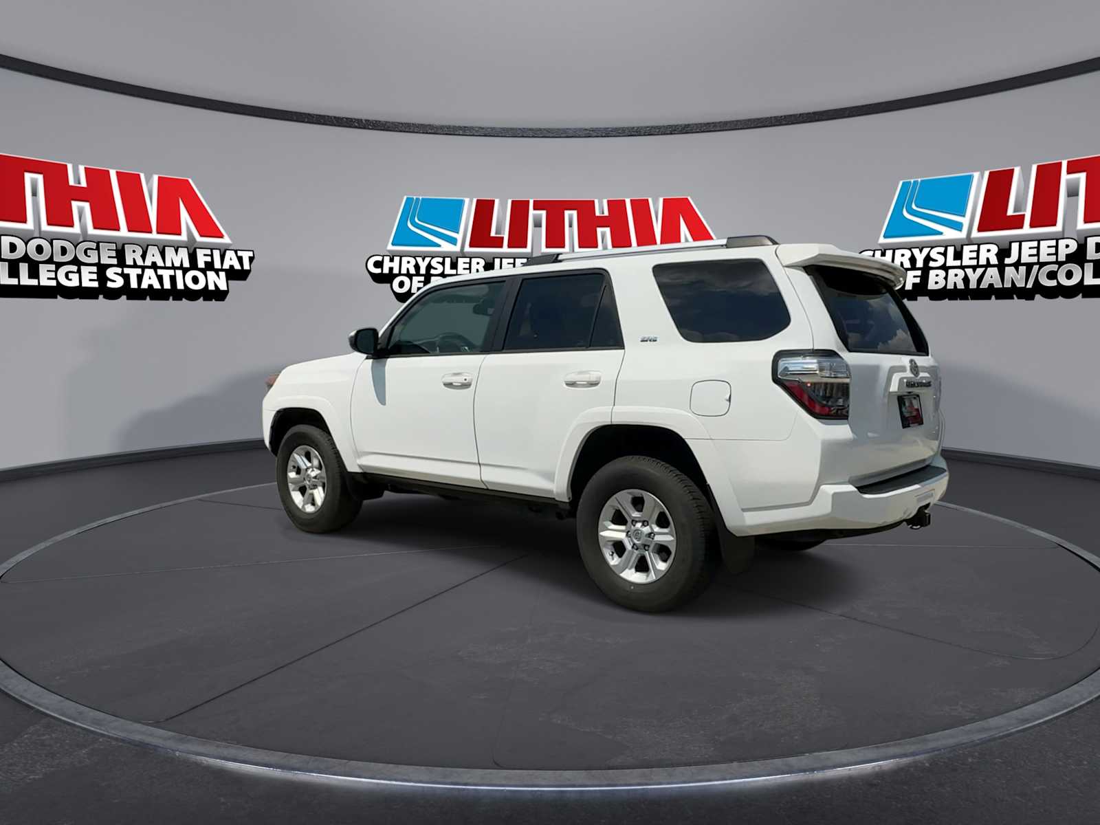 Thumbnail: 2024 Toyota 4Runner - 6