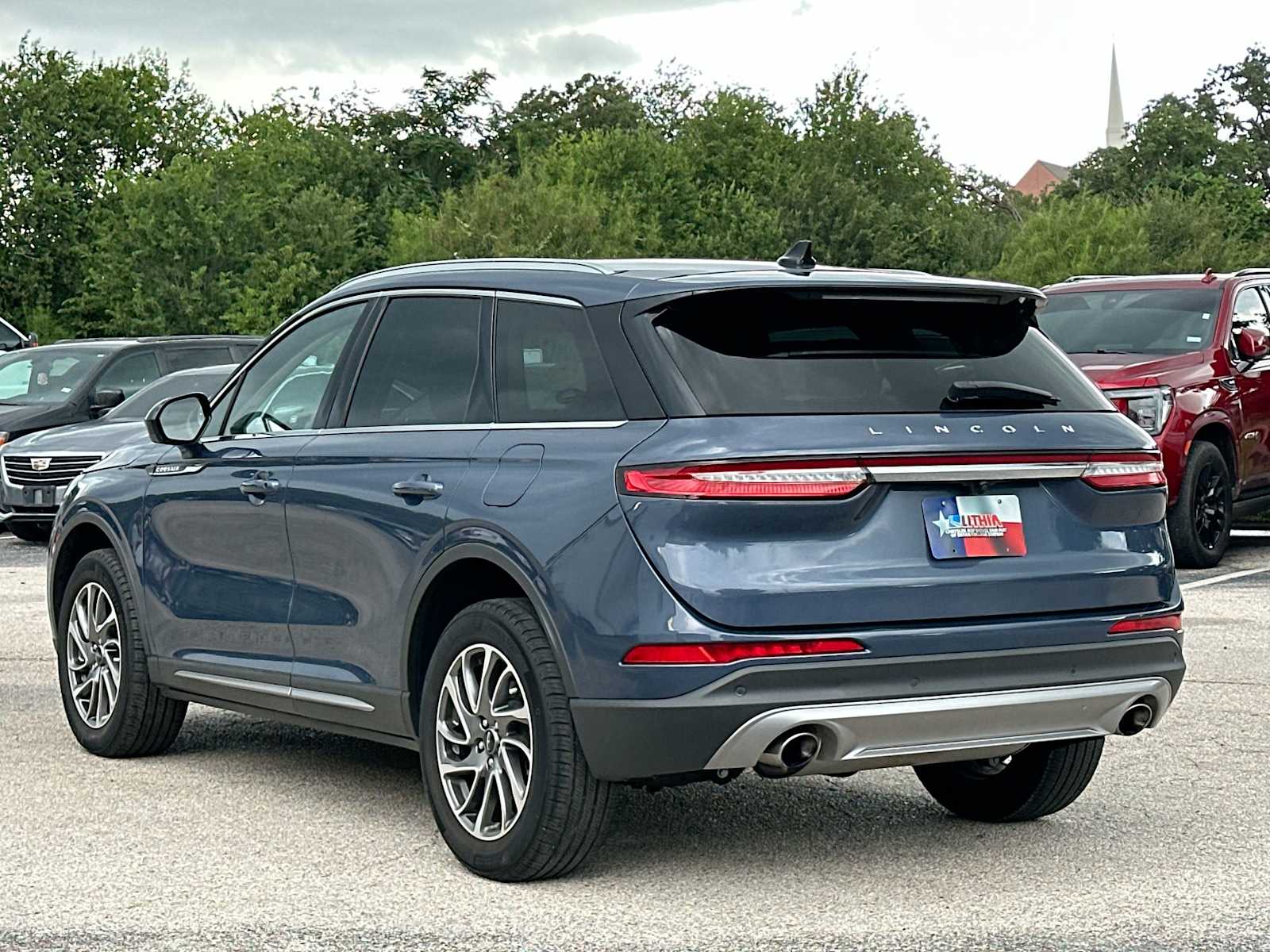 Thumbnail: 2022 Lincoln Corsair - 13