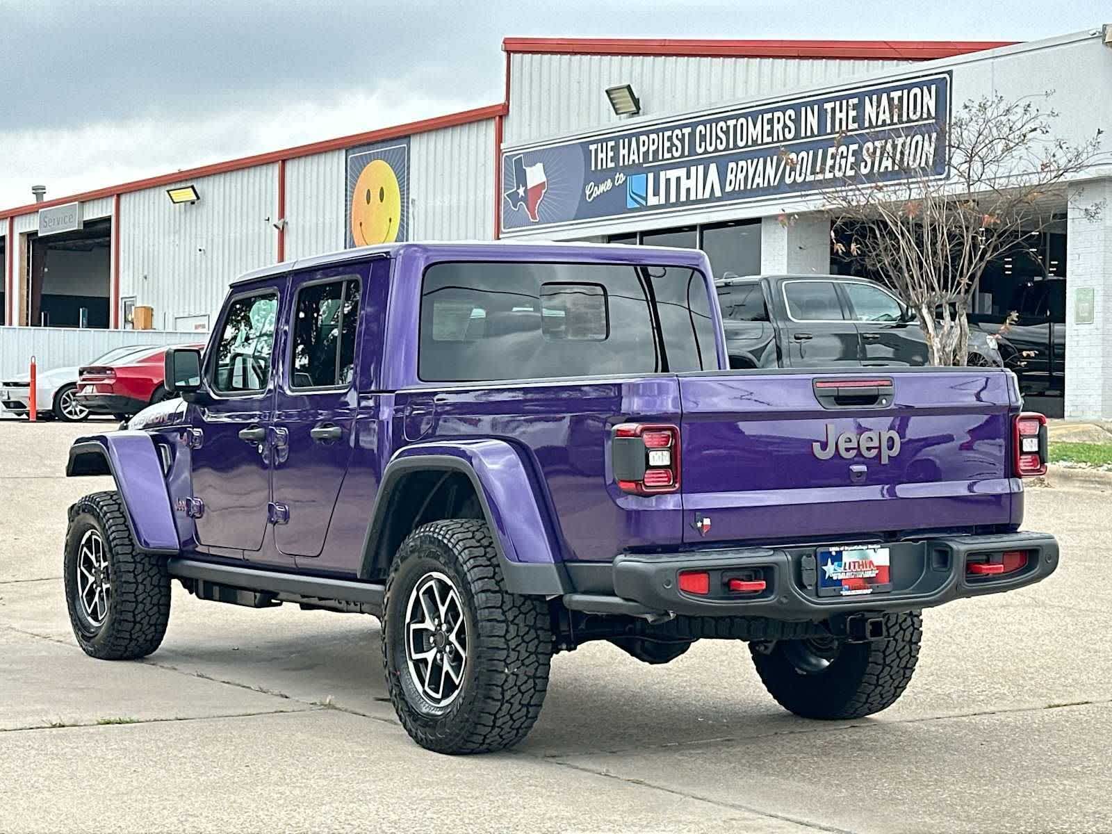 Thumbnail: 2026 Jeep Gladiator - 13