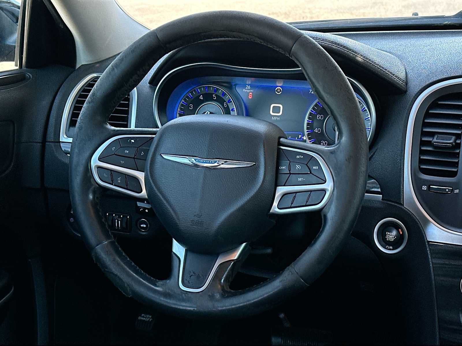 Thumbnail: 2019 Chrysler 300 - 27