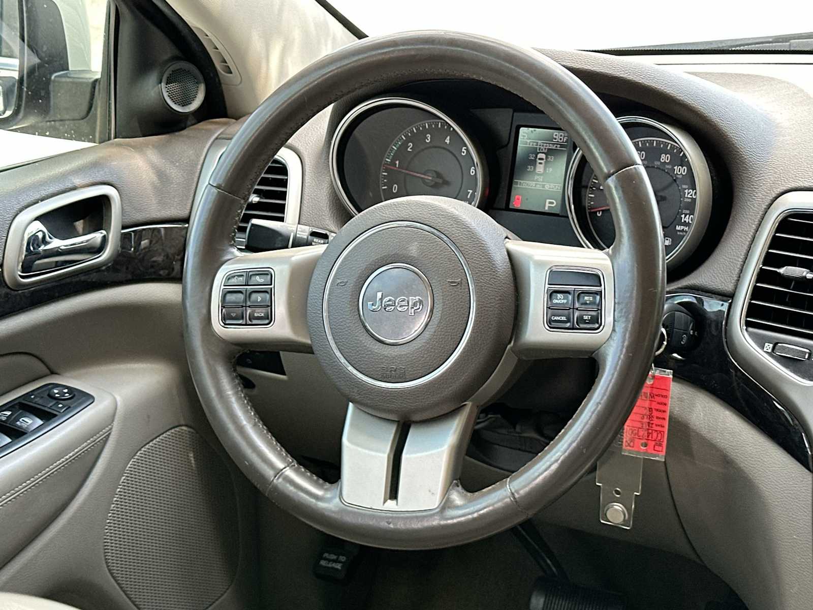 Thumbnail: 2012 Jeep Grand Cherokee - 27
