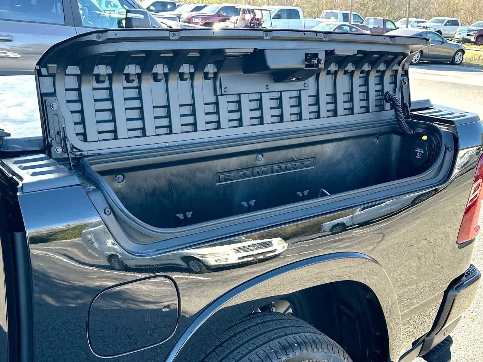 Thumbnail: 2026 RAM 1500 - 28