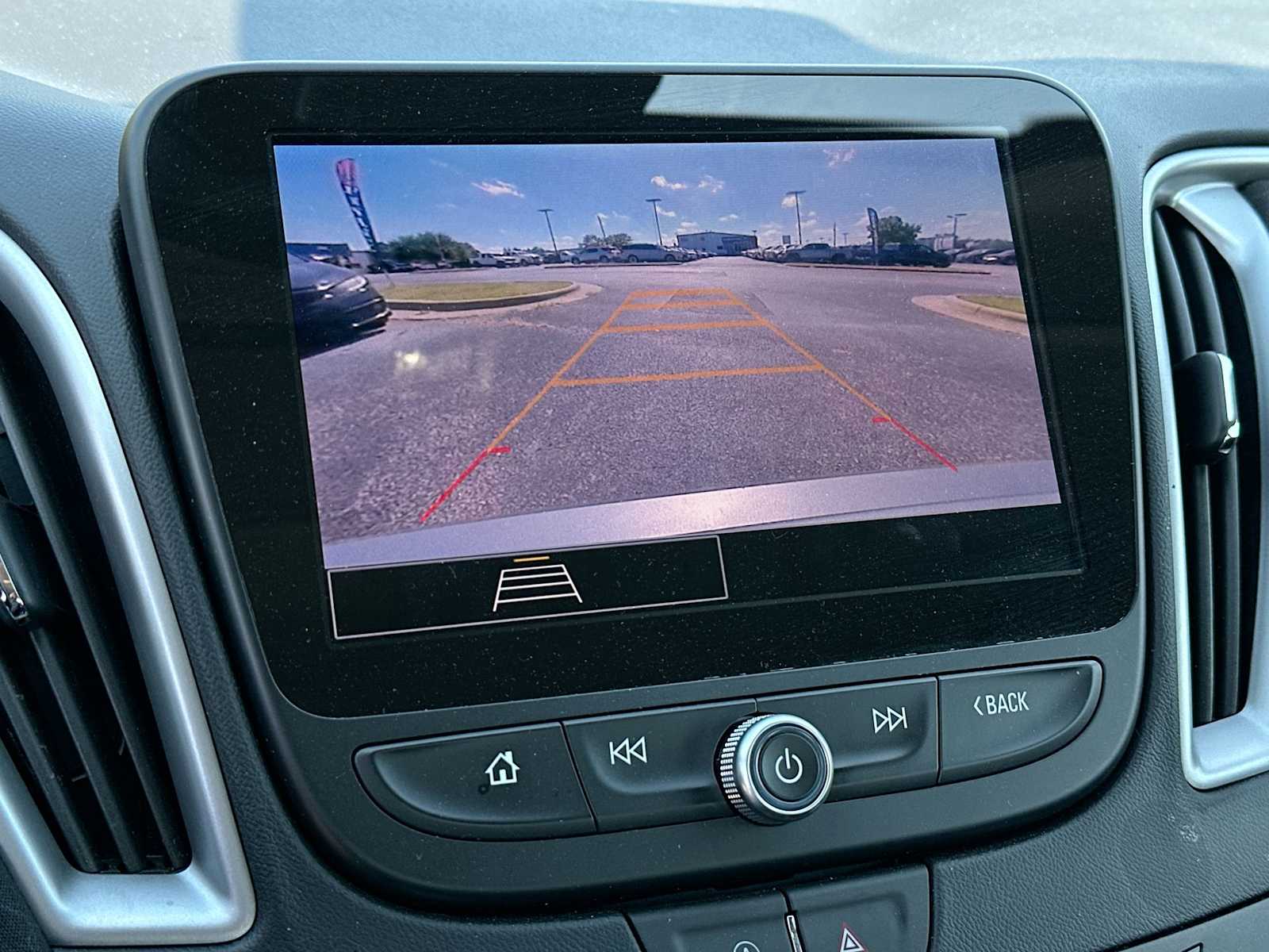 Thumbnail: 2025 Chevrolet Malibu - 20