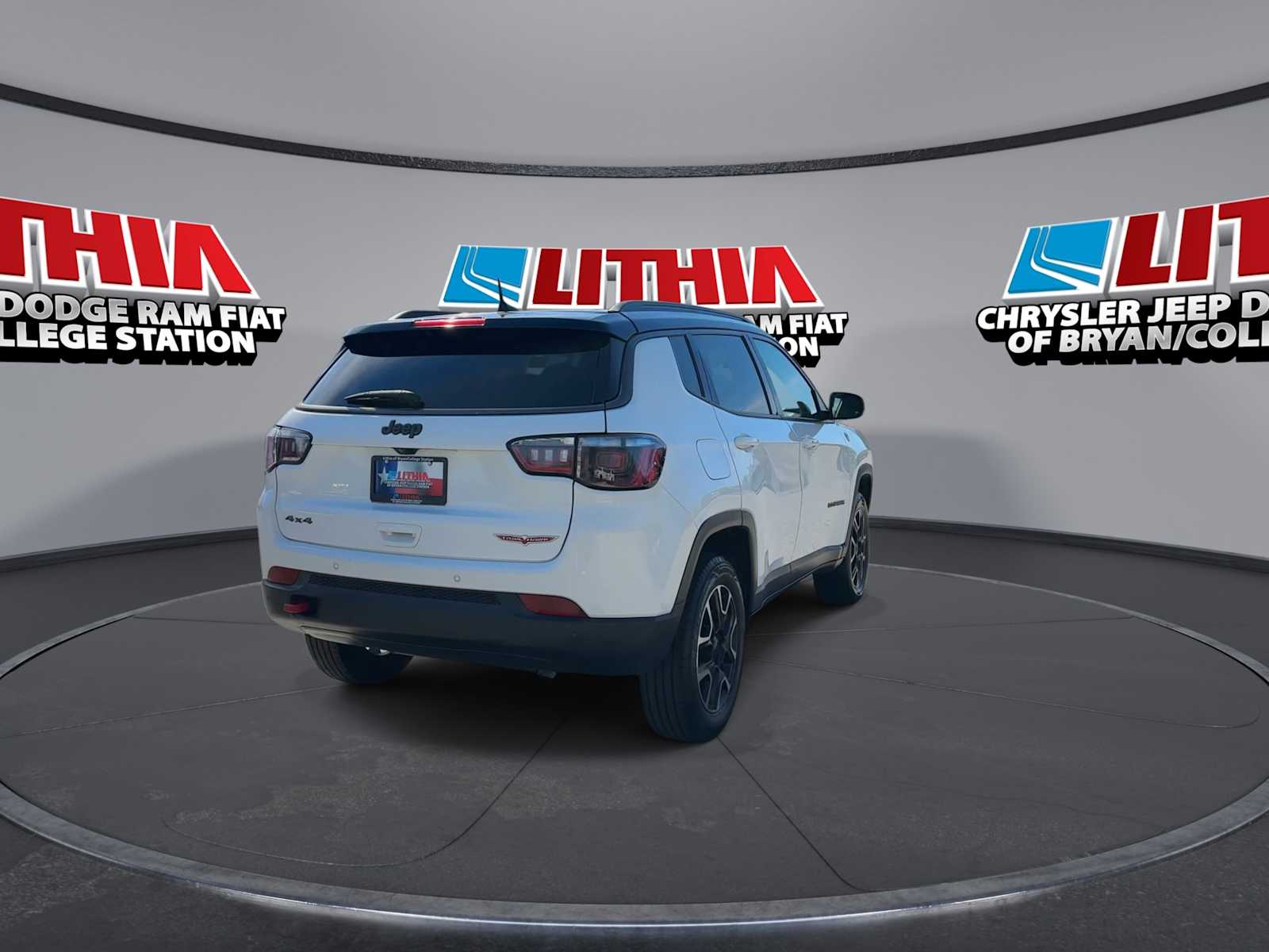 Thumbnail: 2021 Jeep Compass - 7