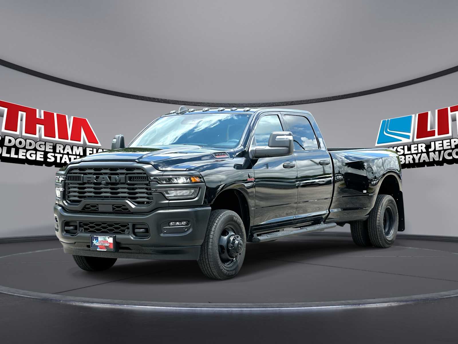 New 2026 Ram 3500 TRADESMAN CREW CAB 4X4 8' BOX