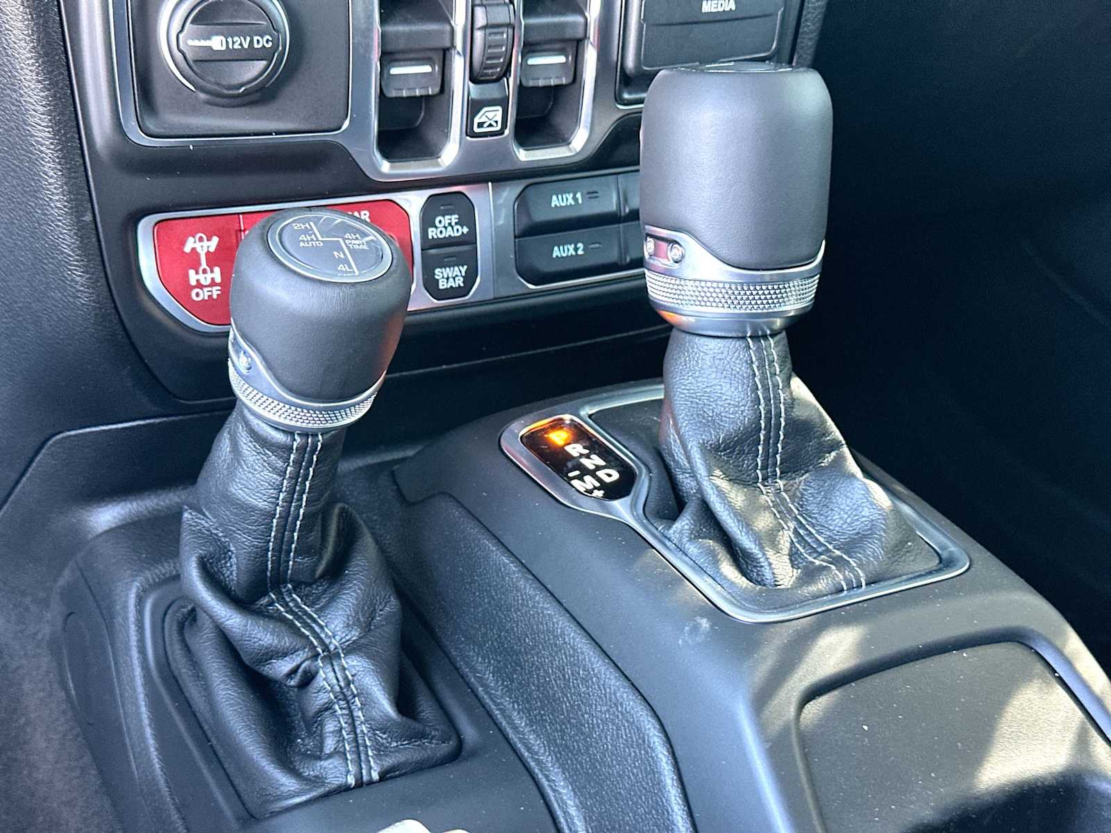 Thumbnail: 2026 Jeep Gladiator - 21