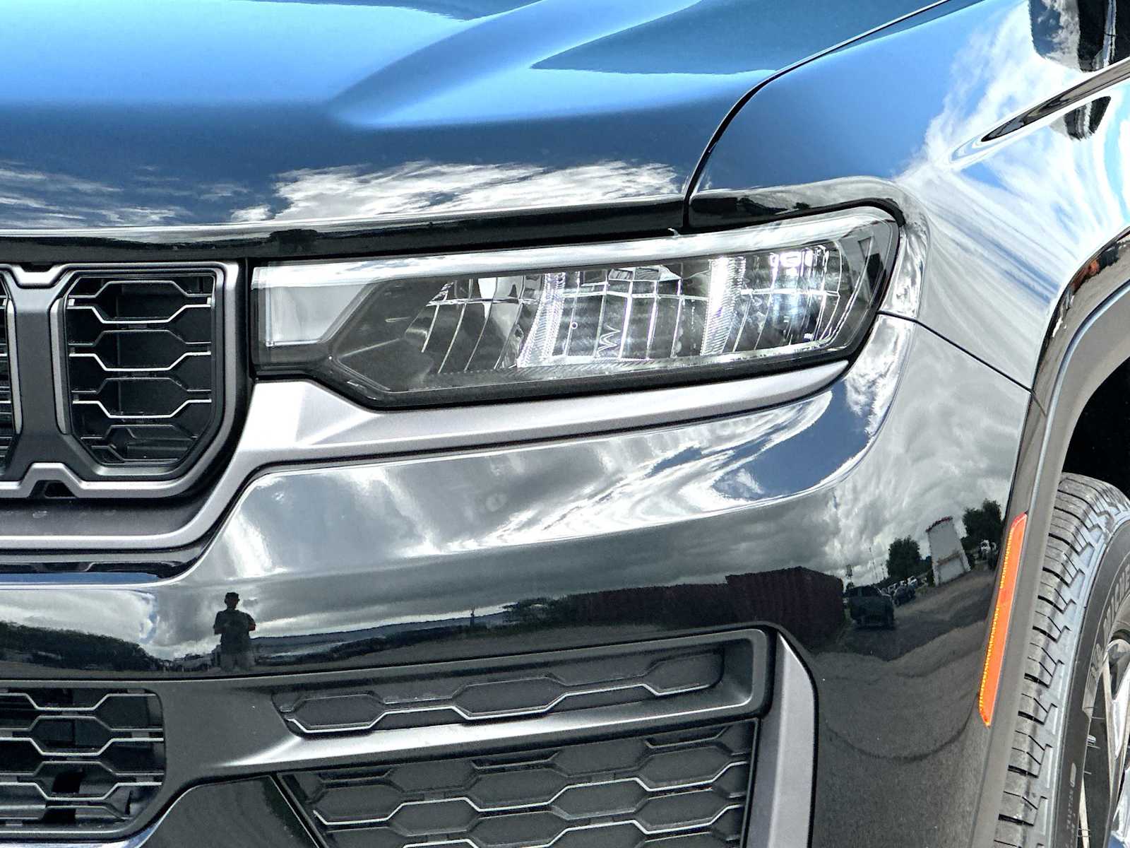 Thumbnail: 2026 Jeep Grand Cherokee - 16