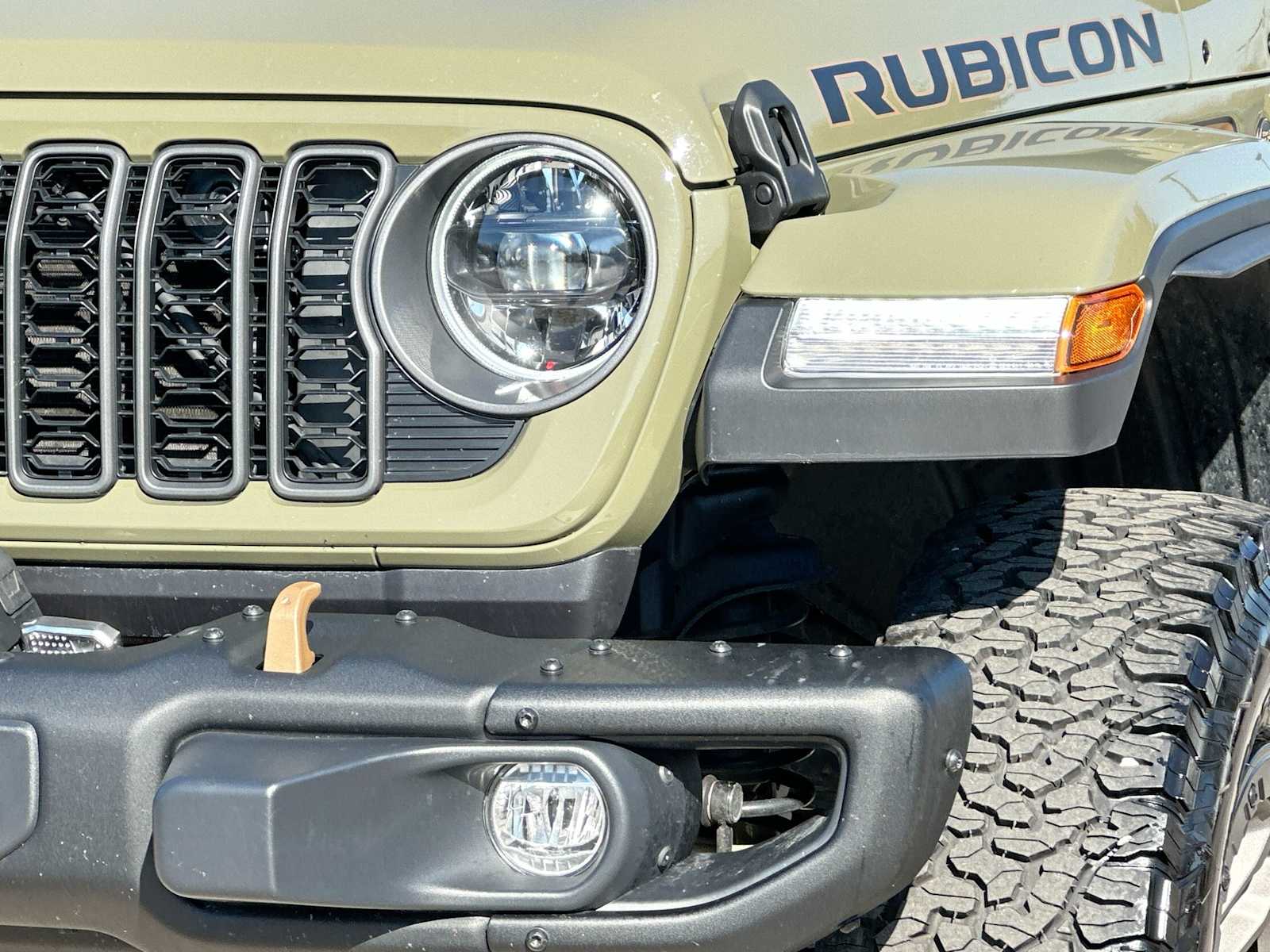 Thumbnail: 2025 Jeep Wrangler - 16