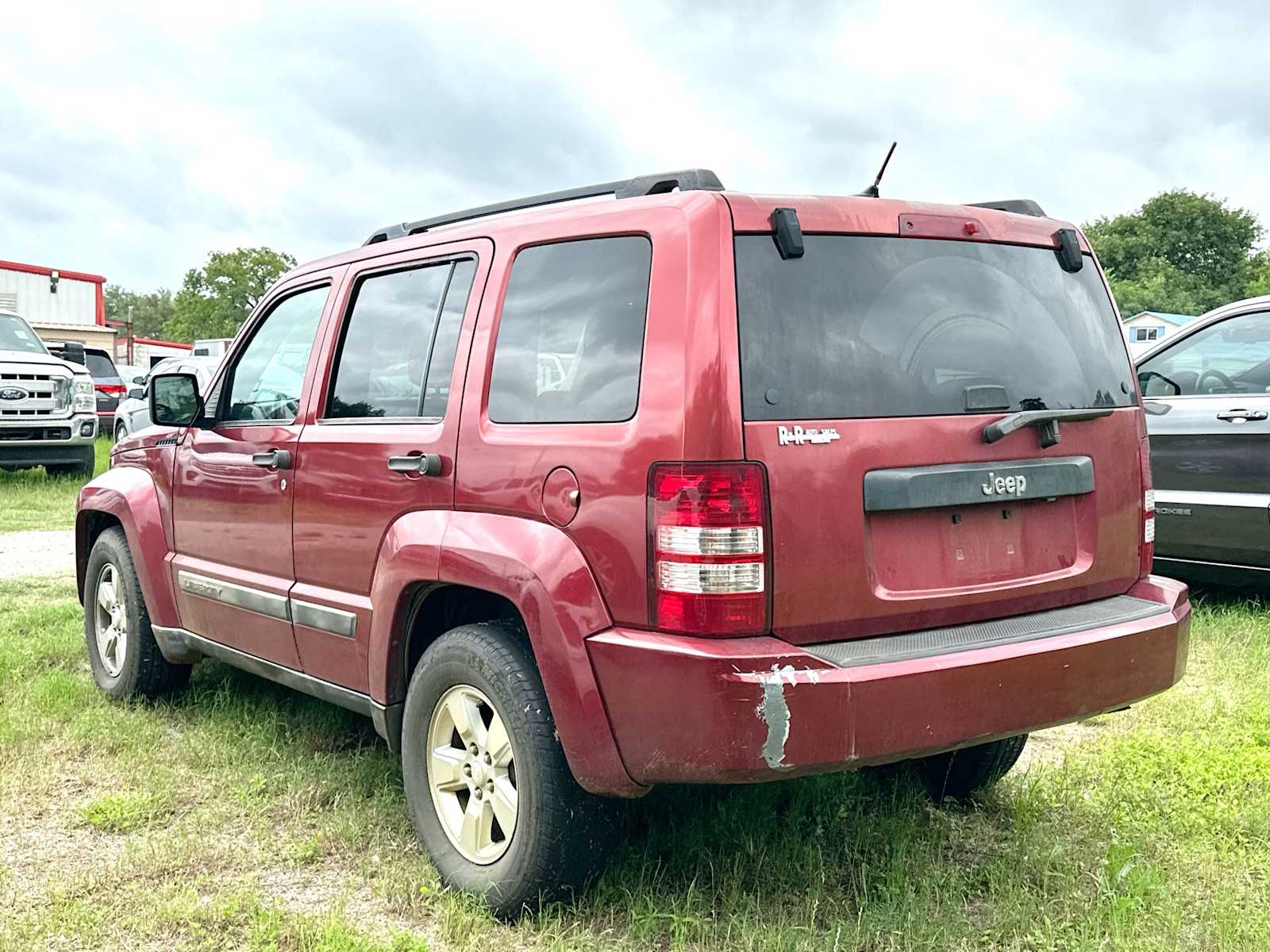 Thumbnail: 2012 Jeep Liberty - 5