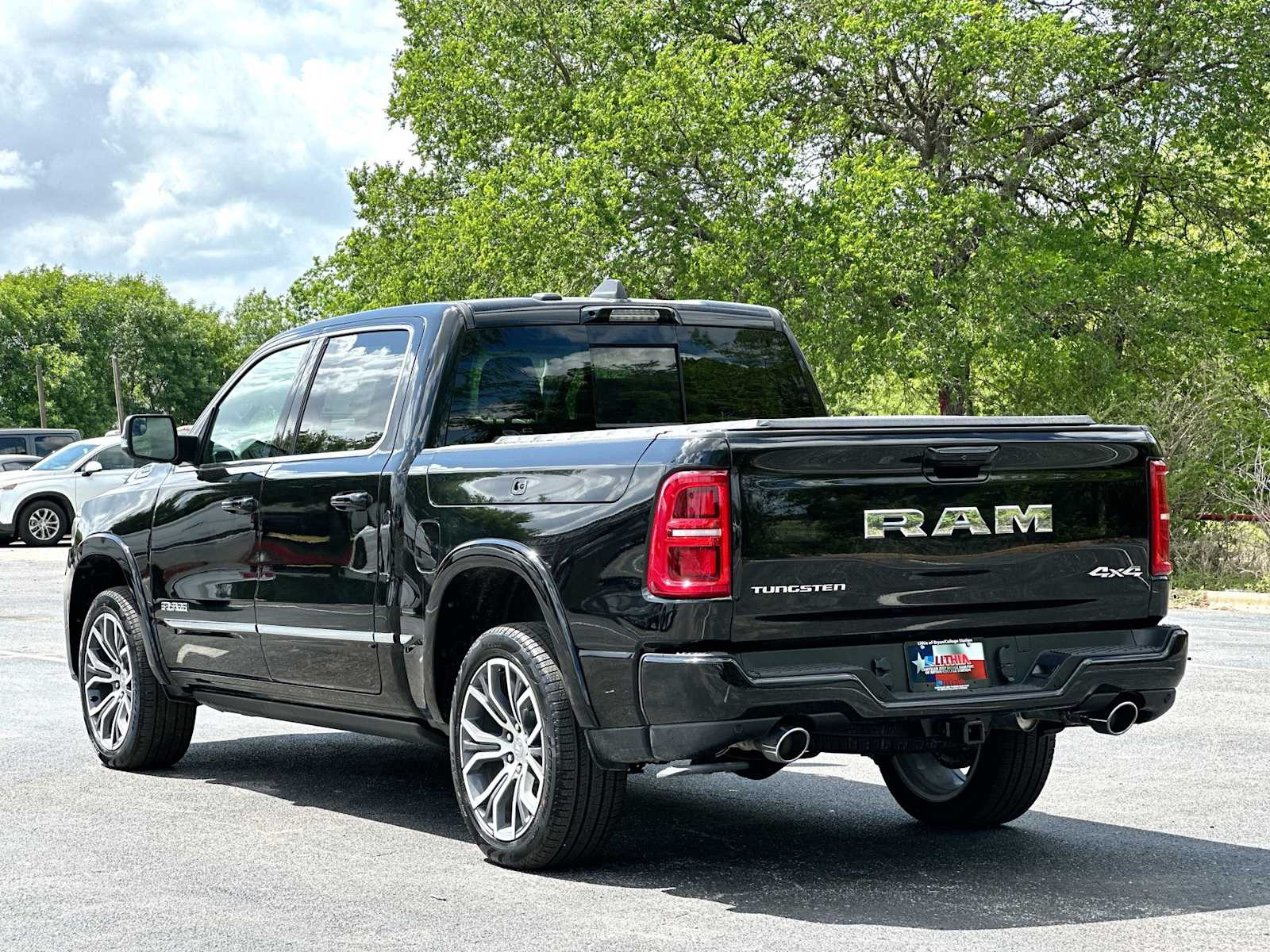 Thumbnail: 2026 RAM 1500 - 13