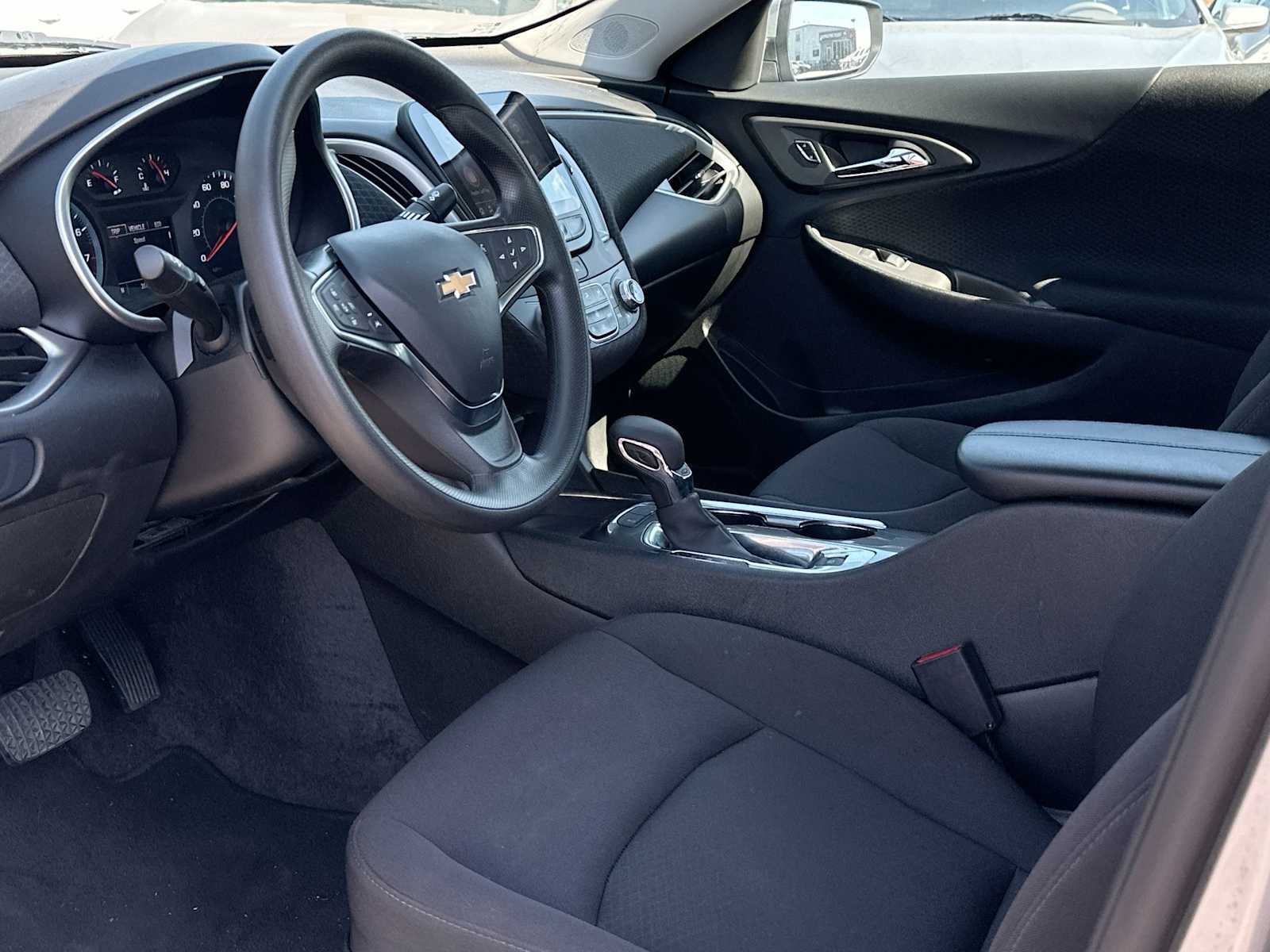 Thumbnail: 2025 Chevrolet Malibu - 18