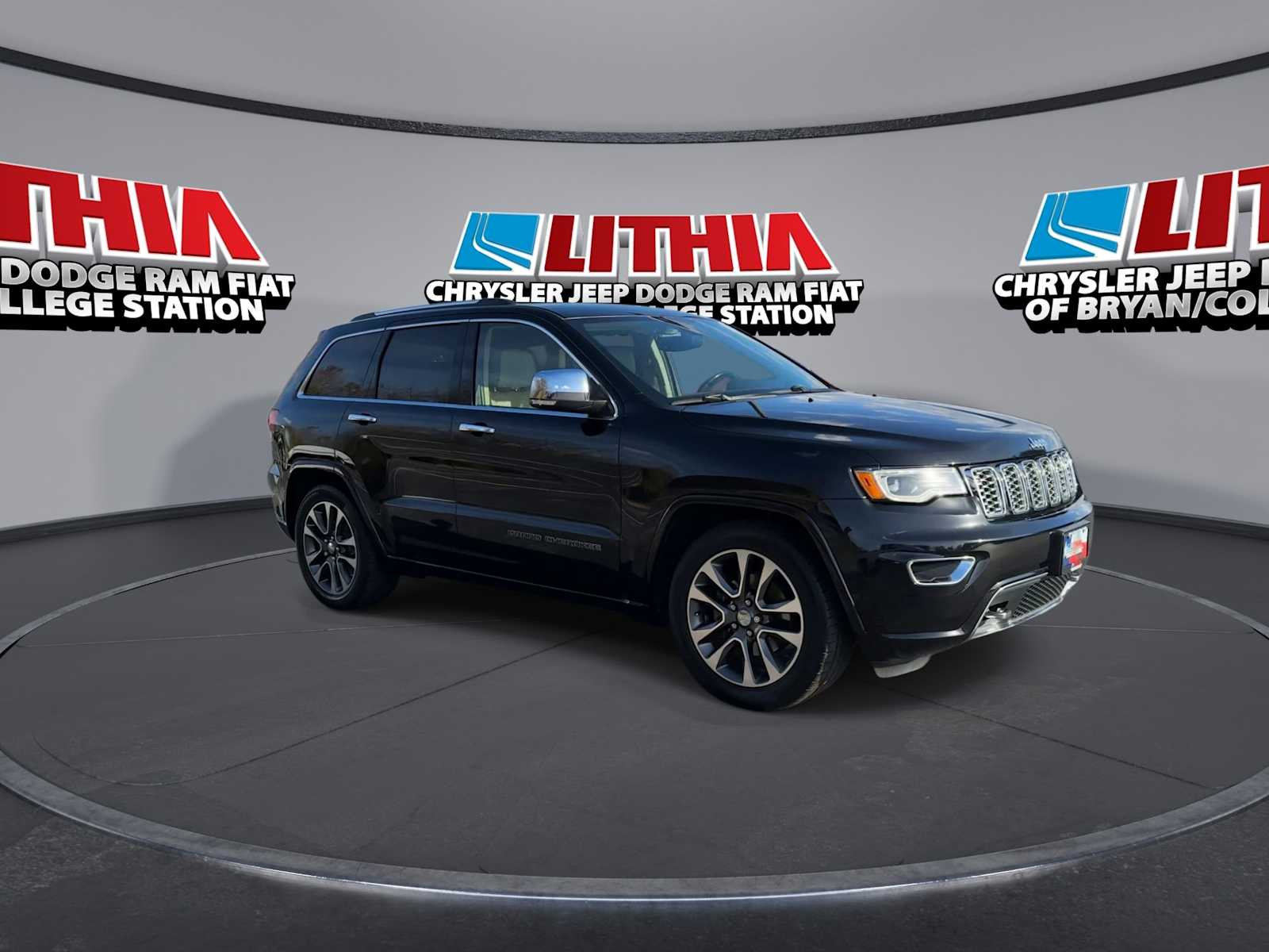 Thumbnail: 2017 Jeep Grand Cherokee - 2