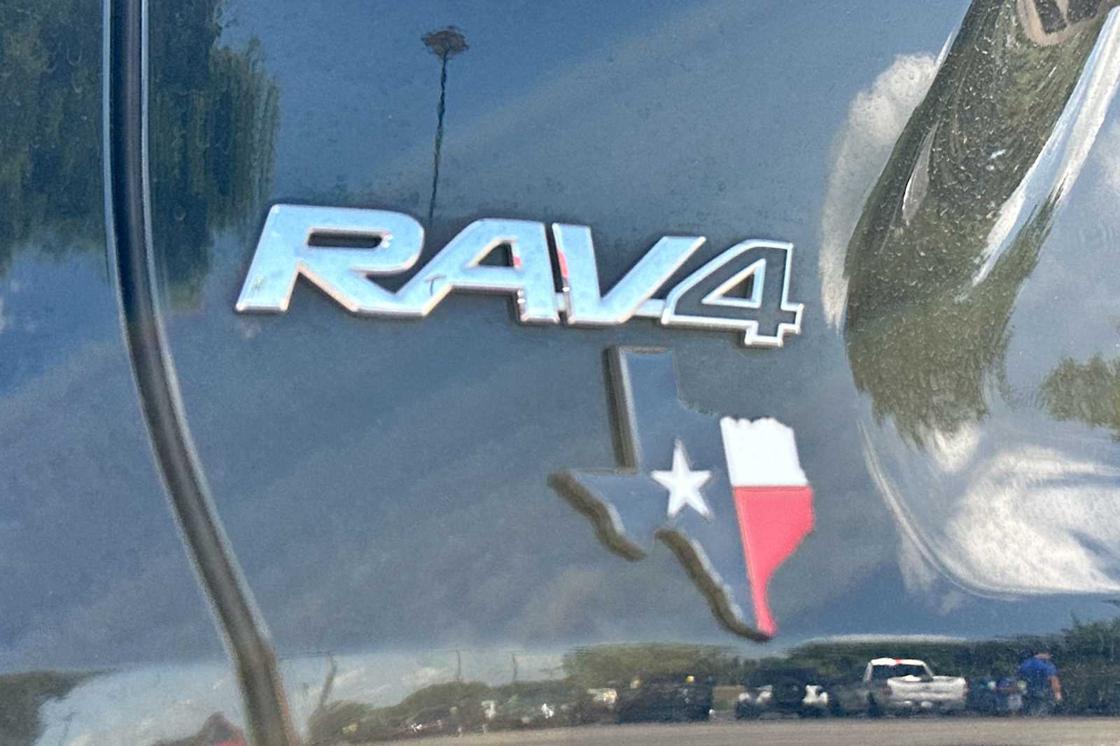 Thumbnail: 2023 Toyota RAV4 - 15