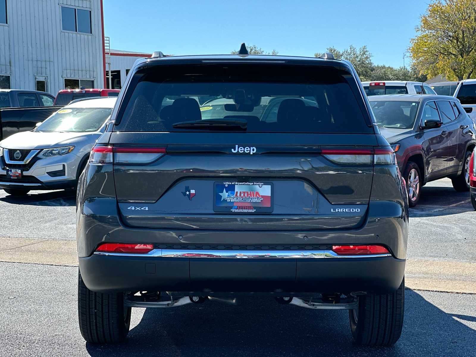 Thumbnail: 2025 Jeep Grand Cherokee - 14