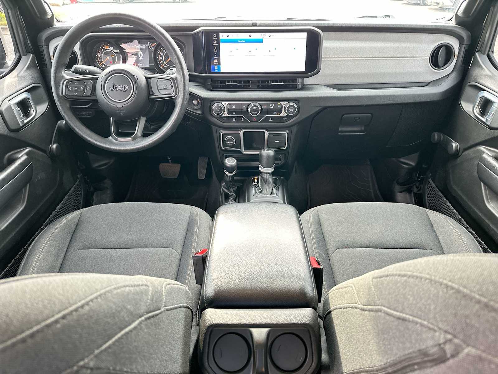 Thumbnail: 2024 Jeep Wrangler - 25