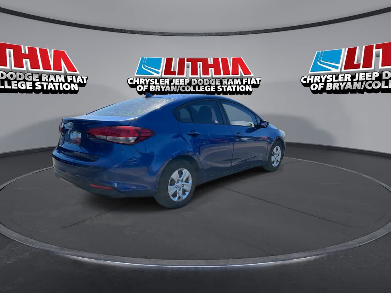 Thumbnail: 2018 Kia Forte - 8