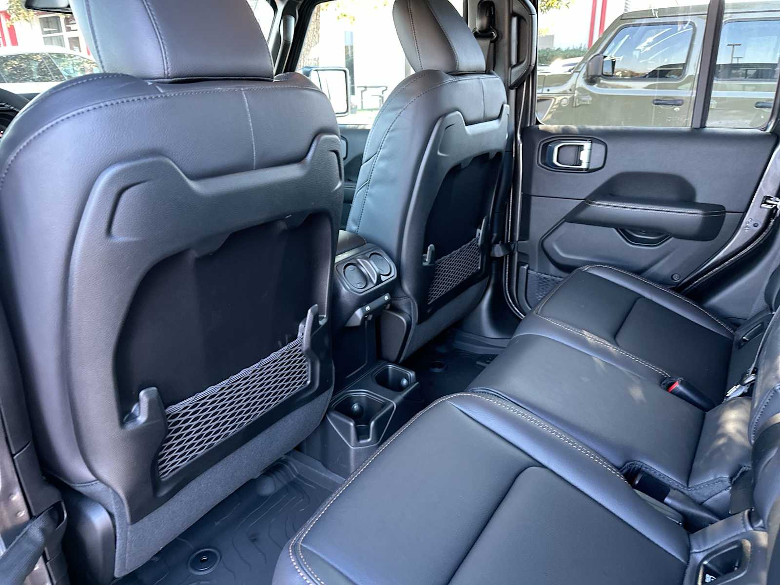 Thumbnail: 2026 Jeep Gladiator - 24