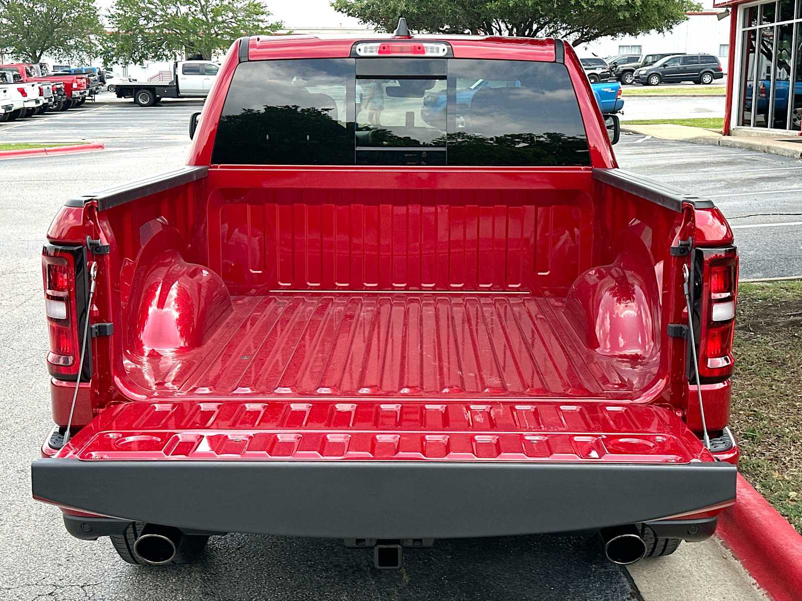 Thumbnail: 2026 RAM 1500 - 28