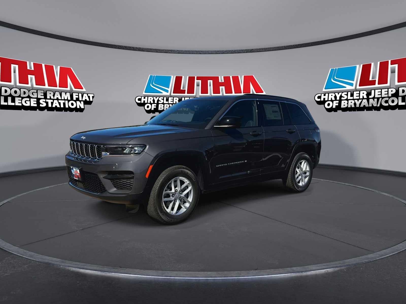 Thumbnail: 2025 Jeep Grand Cherokee - 4