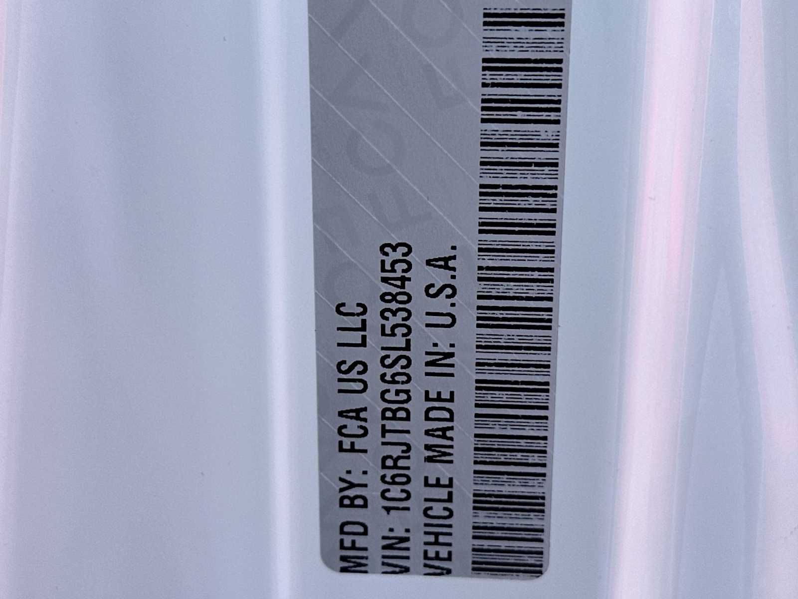 Thumbnail: 2025 Jeep Gladiator - 22